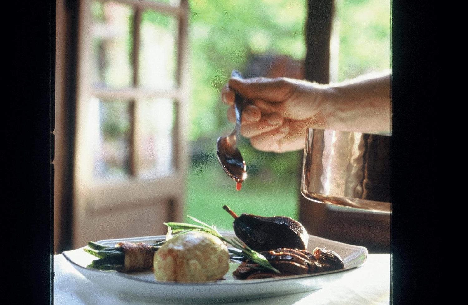 Logis Hostellerie Du Grand Duc Hotel Restaurant Gincla Eksteriør billede