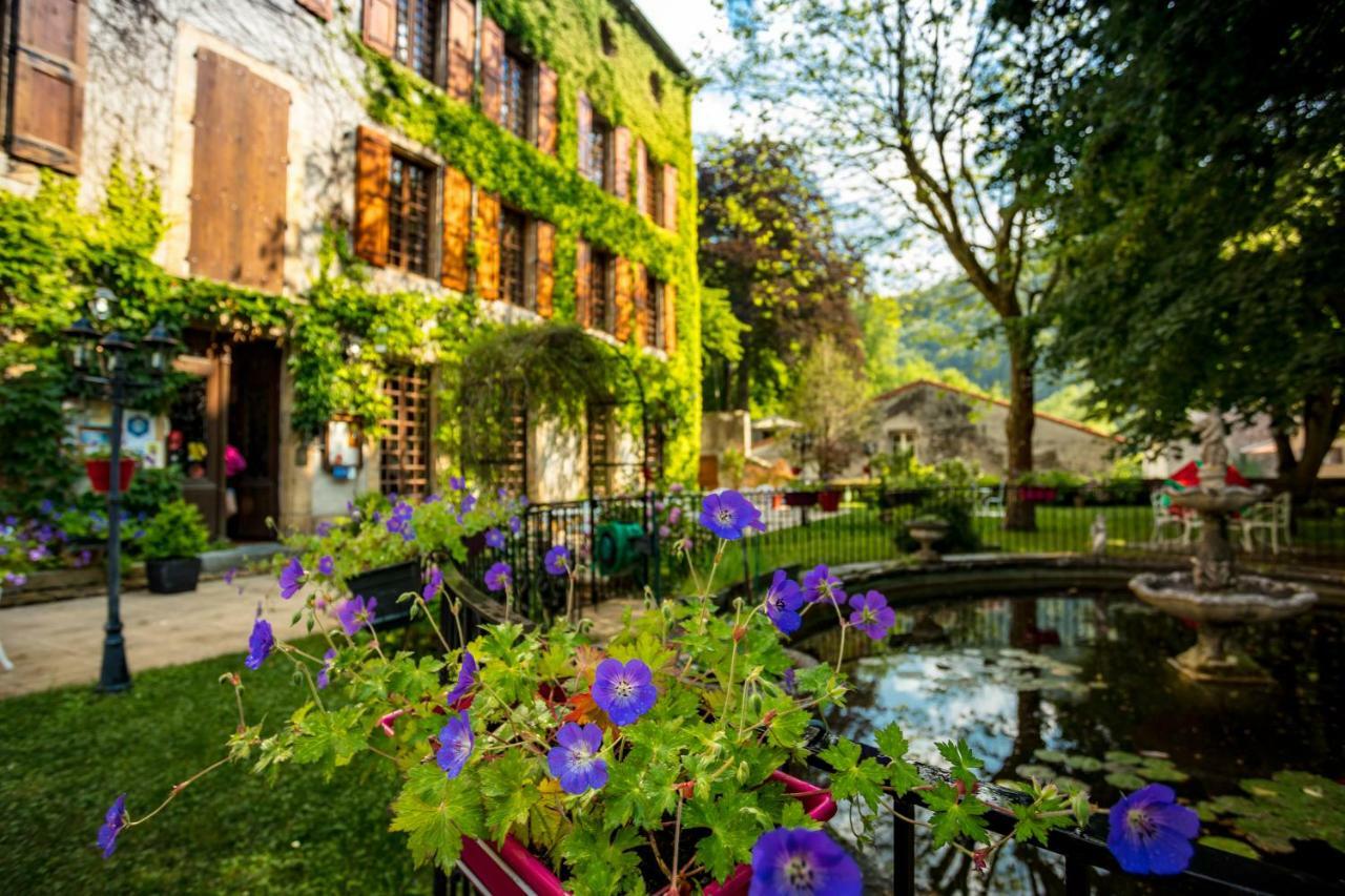 Logis Hostellerie Du Grand Duc Hotel Restaurant Gincla Eksteriør billede
